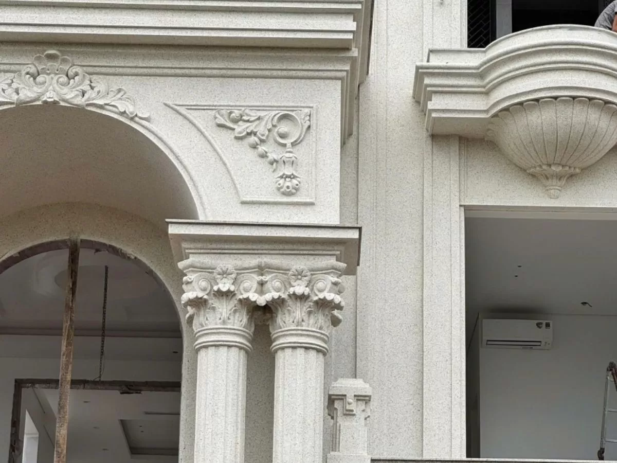 Thi c&ocirc;ng sơn đ&aacute; mặt tiền biệt thự Durastone